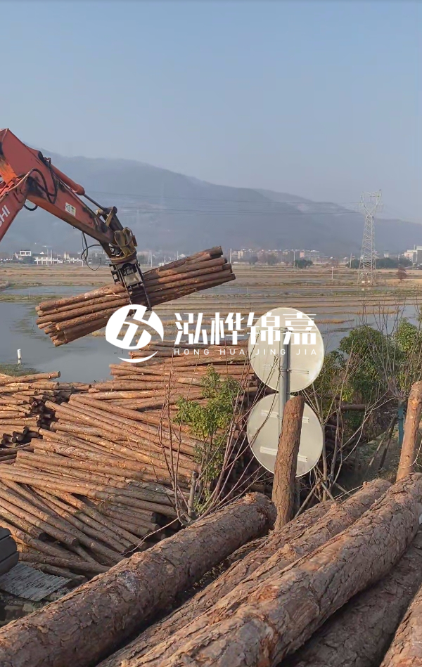 無錫挖機打木樁專業施工-挖機打木樁在硬土地質下如何進行?