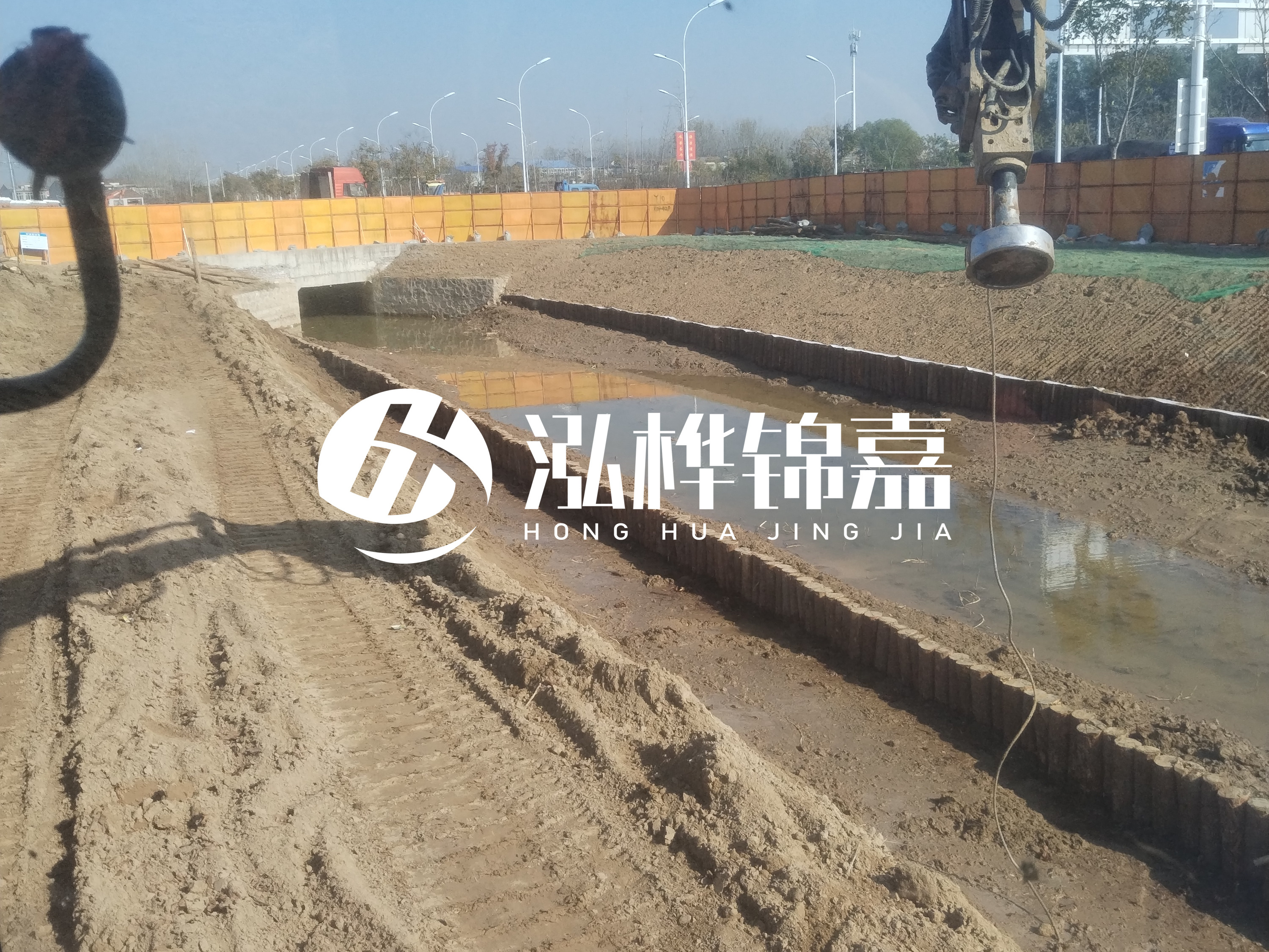 木樁打入地下作用是什么?松木樁在地底下會(huì)爛嗎?