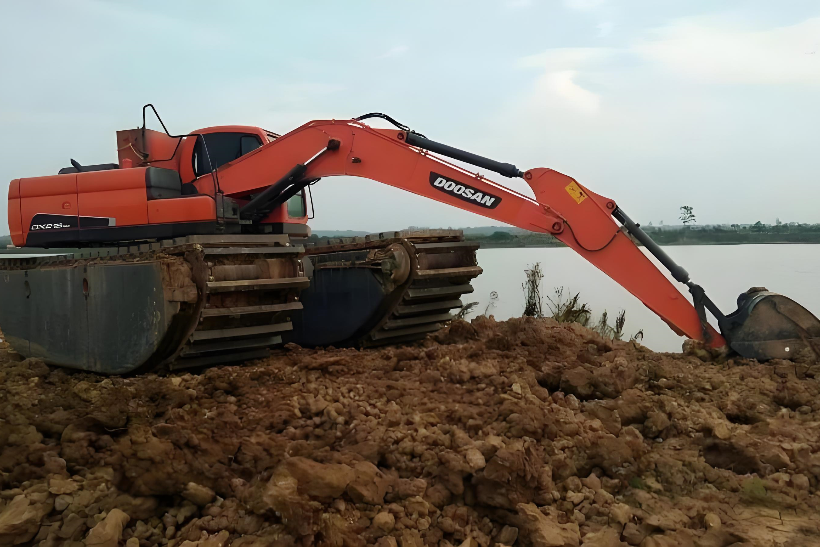 武漢水挖清淤團隊泓樺錦嘉-水庫清淤一立方米的價格是多少？?